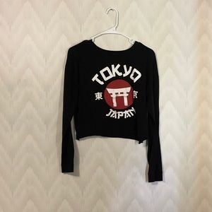 Women’s Long-sleeved Cropped Top